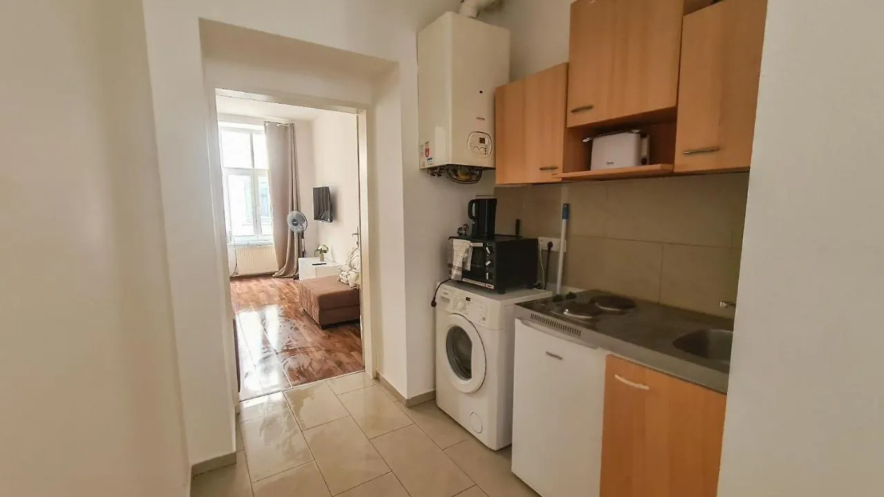 Apartamento Peaceful 1Br Apt. Near Metro Station Langenfeldg. Viena 0*,  Austria