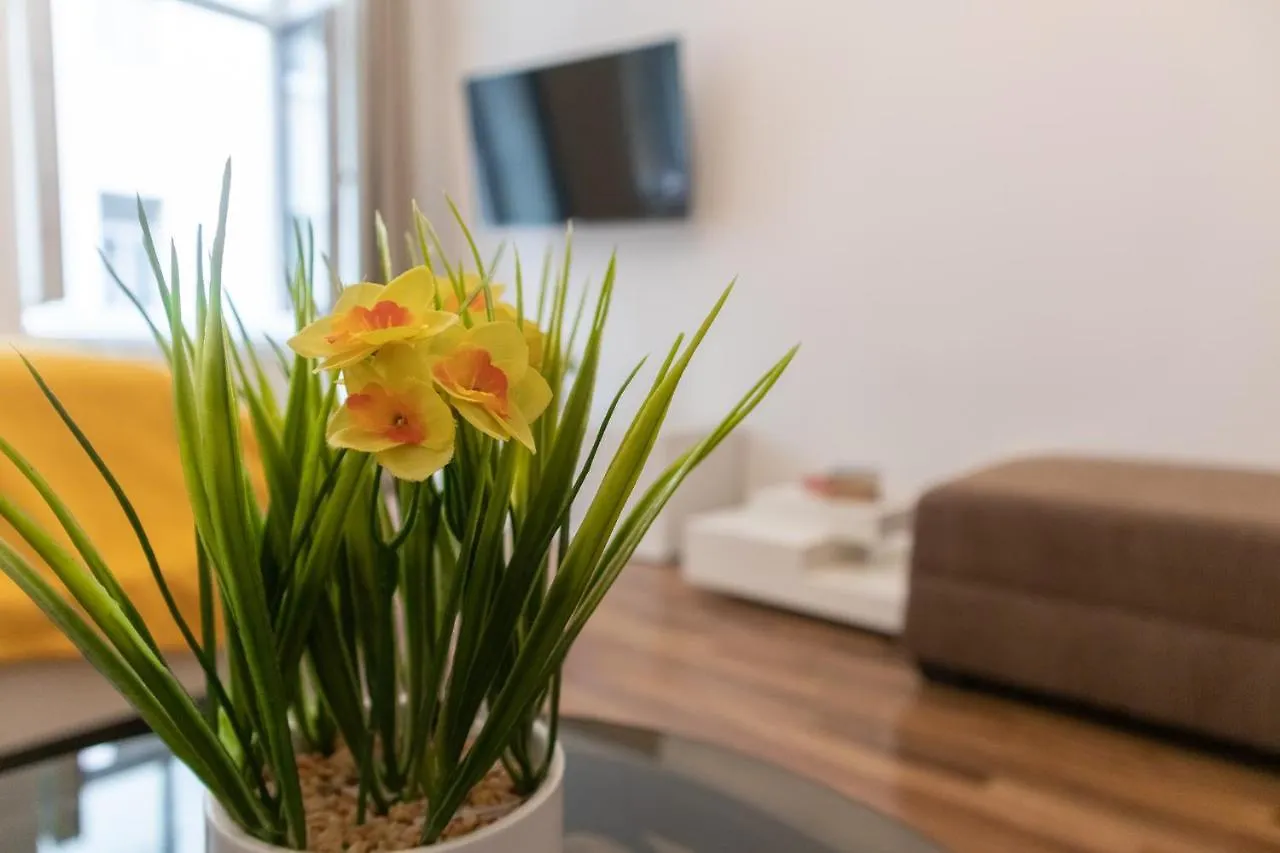 ウィーンPeaceful 1Br Apt. Near Metro Station Langenfeldg.アパートメント